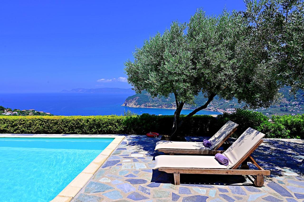 Erato Villa Skopelos Town Exterior photo